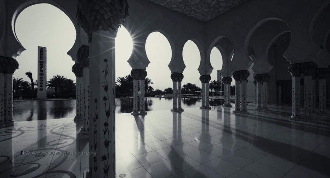 Viaggio ad Abu Dhabi, nel cuore della Grande Moschea dello Sceicco Zayed